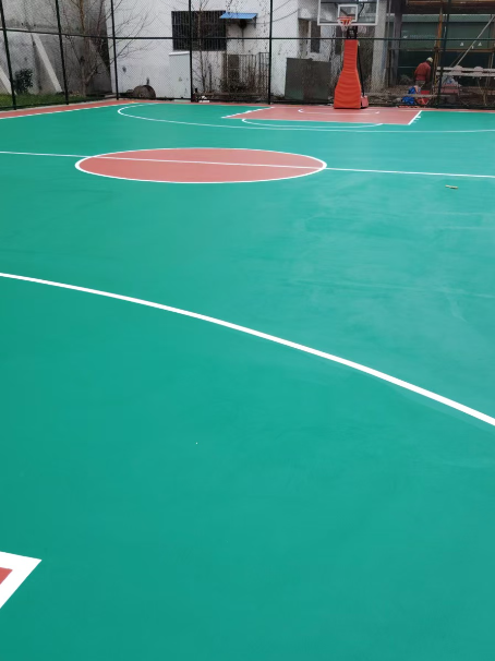 扶沟 球场长期使用易出现地面开裂